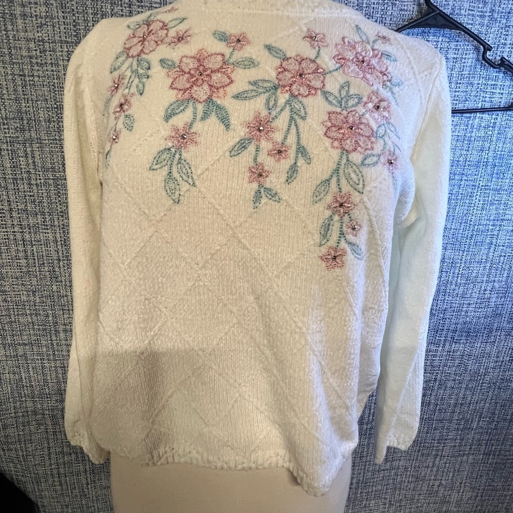 Alfred Dunner White Sweater with Pink Floral Design